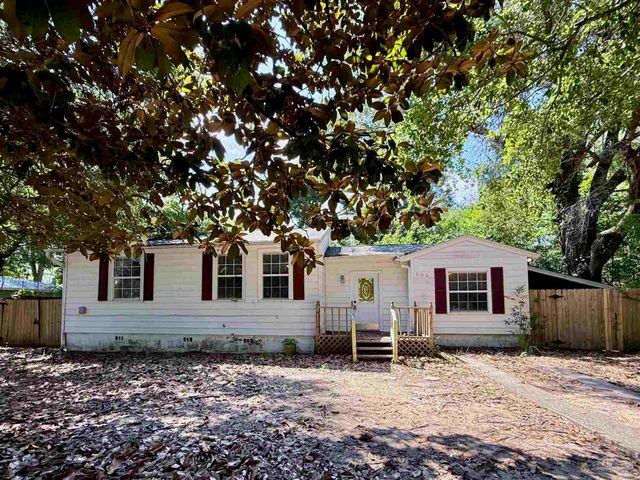 502 Chaseville St, Pensacola, FL 32507