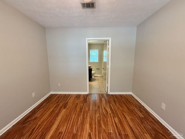 502 Chaseville St, Pensacola, FL 32507