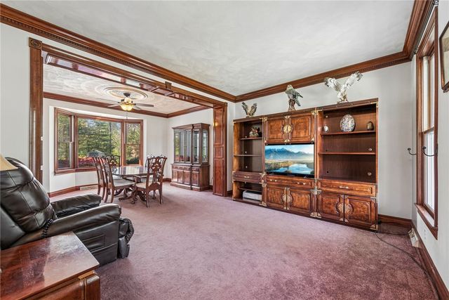 1140 S Whitmore Rd, North Huntingdon, PA 15642
