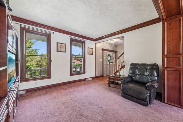 1140 S Whitmore Rd, North Huntingdon, PA 15642