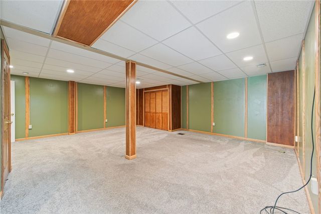 1140 S Whitmore Rd, North Huntingdon, PA 15642
