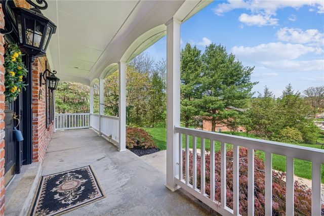 1140 S Whitmore Rd, North Huntingdon, PA 15642