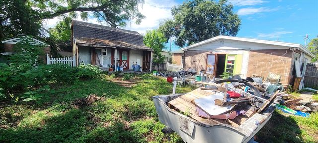 210 W LINEBAUGH AVENUE, Tampa, FL 33612