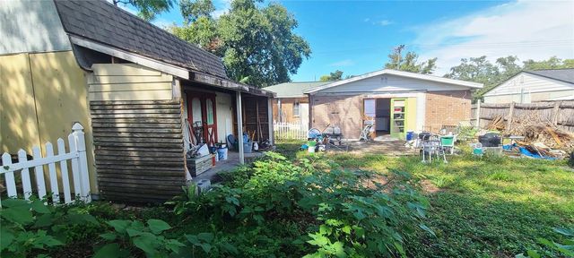 210 W LINEBAUGH AVENUE, Tampa, FL 33612