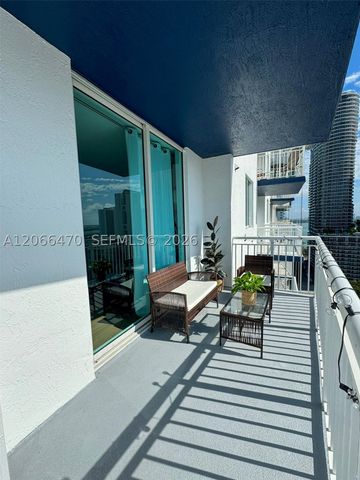 275 NE 18th St 2004, Miami, FL 33132