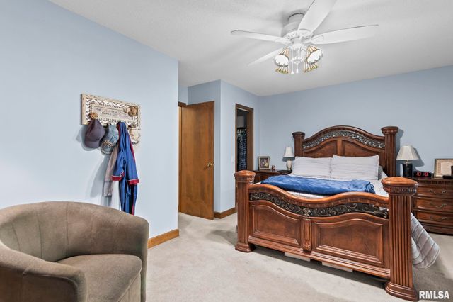 82 Stony Creek Drive, Chatham, IL 62629