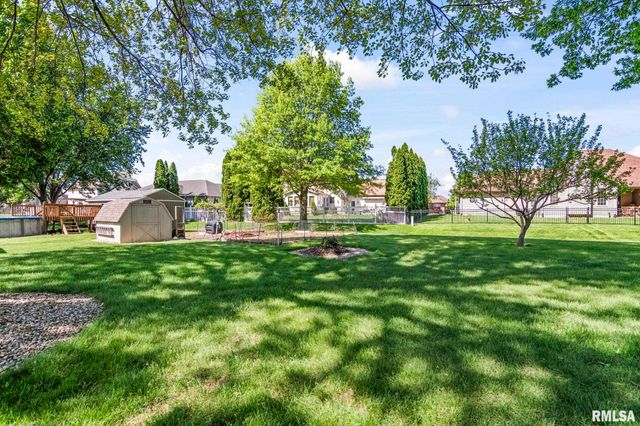 82 Stony Creek Drive, Chatham, IL 62629