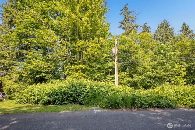 24115 Madura Drive NE, Kingston, WA 98346