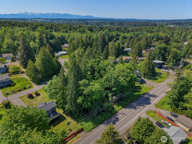 24115 Madura Drive NE, Kingston, WA 98346