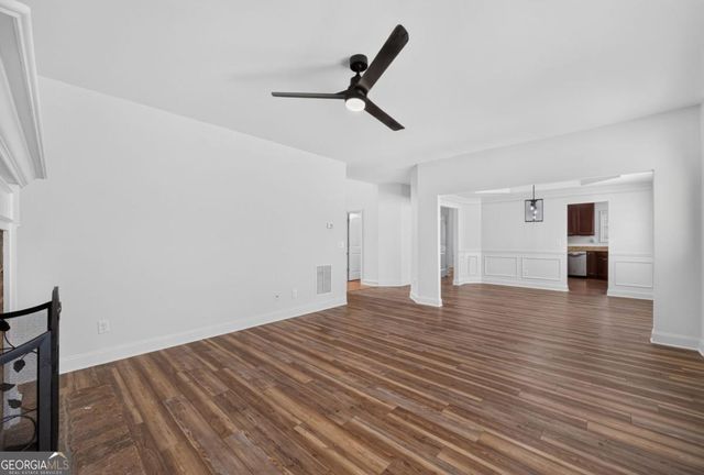 6280 Cove Creek Drive, Flowery Branch, GA 30542