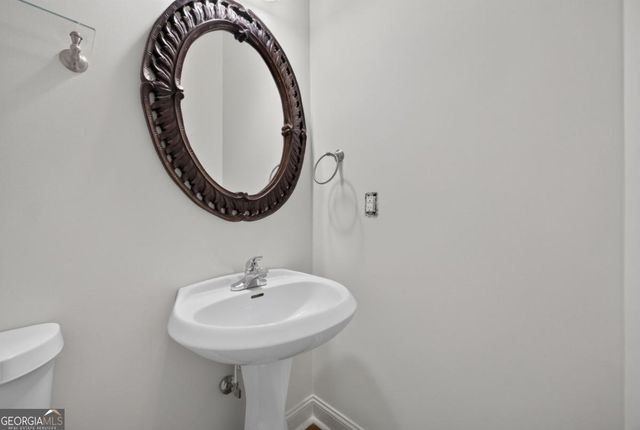 6280 Cove Creek Drive, Flowery Branch, GA 30542