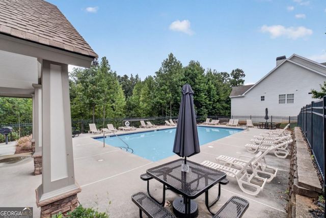 6280 Cove Creek Drive, Flowery Branch, GA 30542