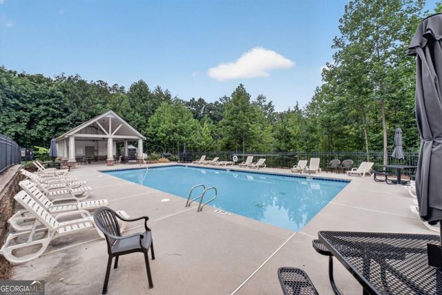 6280 Cove Creek Drive, Flowery Branch, GA 30542