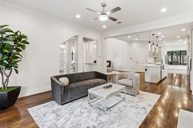 6011 Burgoyne Road A, Houston, TX 77057