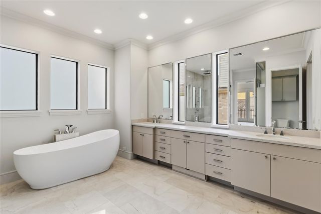 6011 Burgoyne Road A, Houston, TX 77057