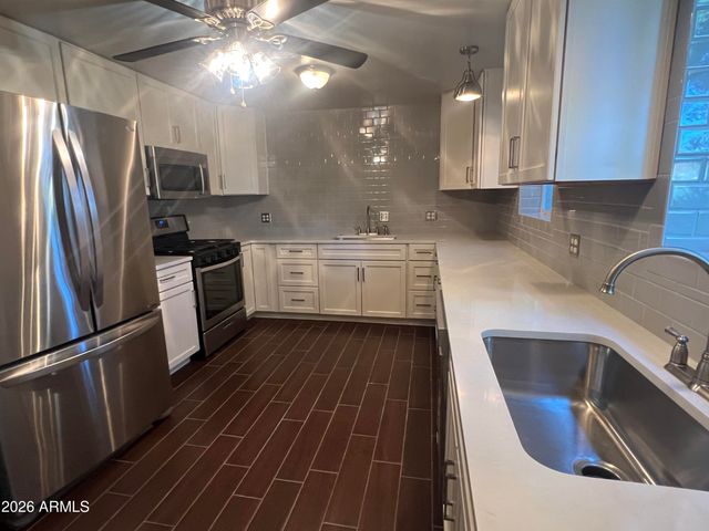 3009 N 16th Ave Avenue, Phoenix, AZ 85015