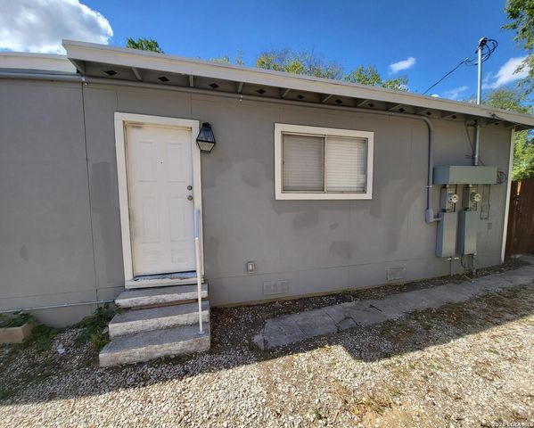 2443 W HUISACHE AVE, San Antonio, TX 78228