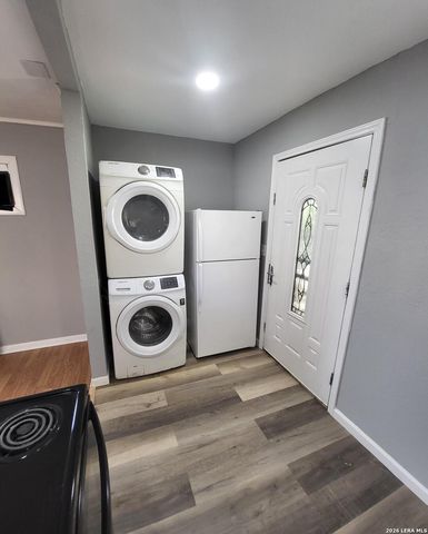 2443 W HUISACHE AVE, San Antonio, TX 78228