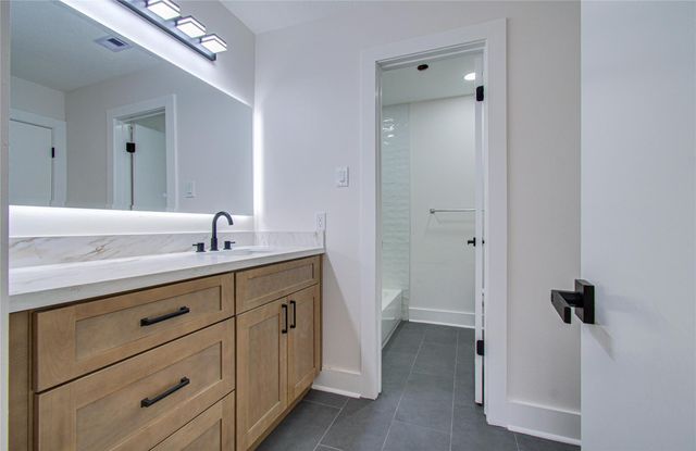 206 Needleleaf Lane, Sugar Land, TX 77479