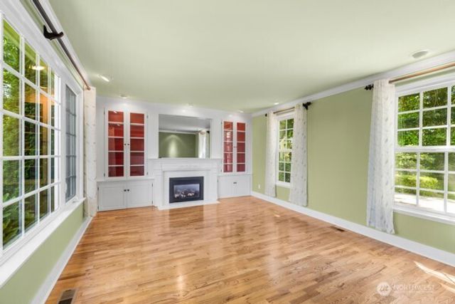 12360 Gull Drive, Burlington, WA 98233