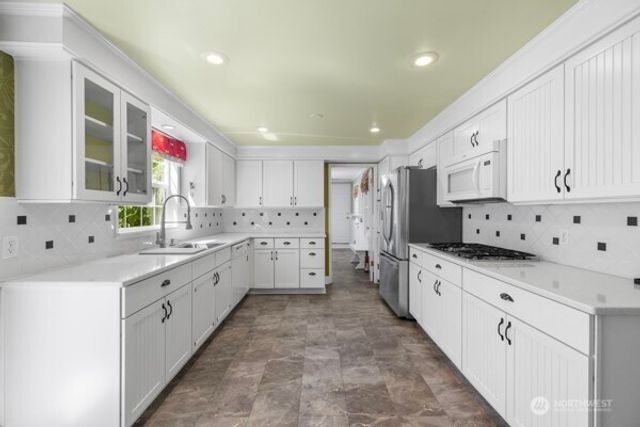 12360 Gull Drive, Burlington, WA 98233
