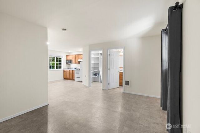 12360 Gull Drive, Burlington, WA 98233