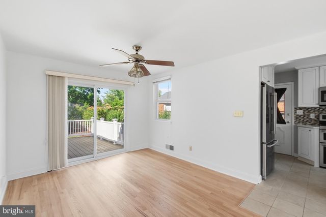 2906 BREEZY TER, Alexandria, VA 22303
