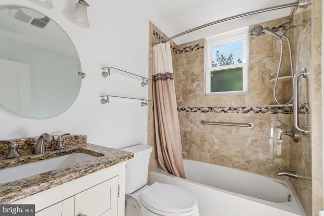 2906 BREEZY TER, Alexandria, VA 22303