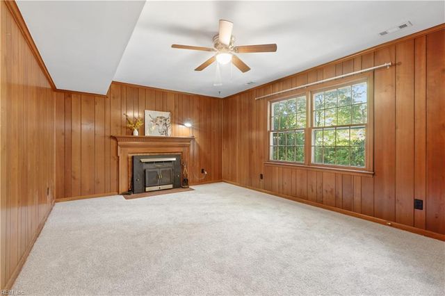 235 Dominion DR, Newport News, VA 23602