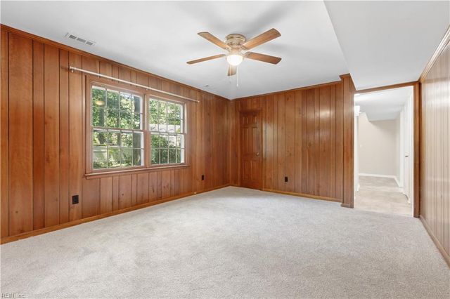 235 Dominion DR, Newport News, VA 23602