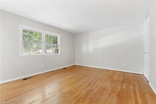 235 Dominion DR, Newport News, VA 23602