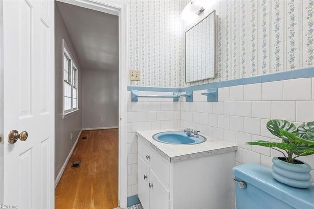 235 Dominion DR, Newport News, VA 23602