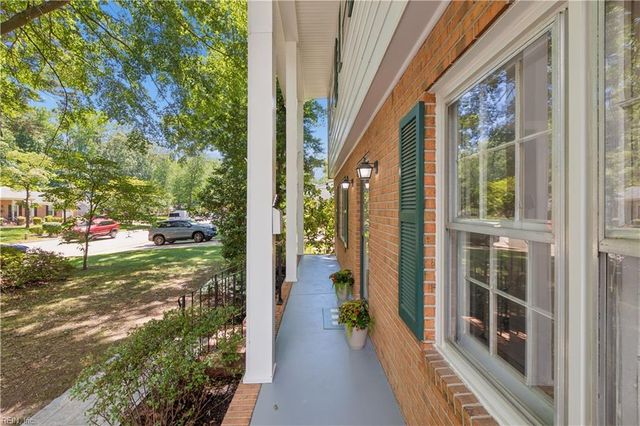 235 Dominion DR, Newport News, VA 23602