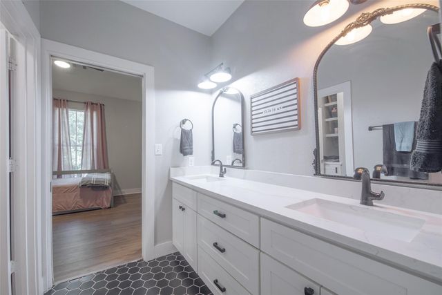 28406 Riley Road, Waller, TX 77484