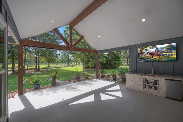 28406 Riley Road, Waller, TX 77484