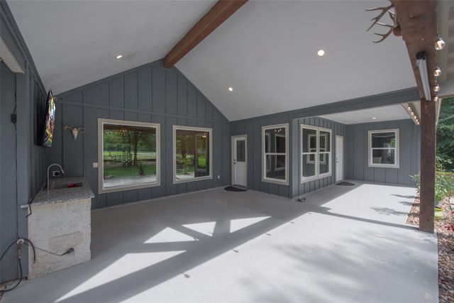 28406 Riley Road, Waller, TX 77484