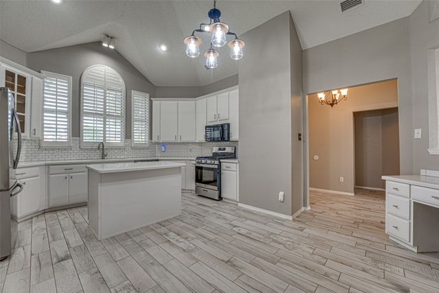 1825 Ambrose Drive, Rowlett, TX 75089