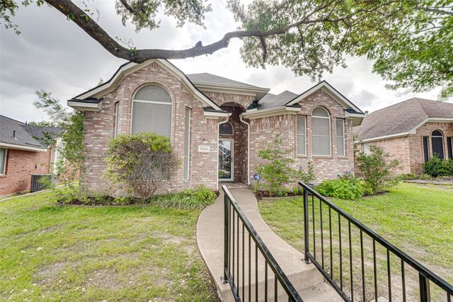 1825 Ambrose Drive, Rowlett, TX 75089