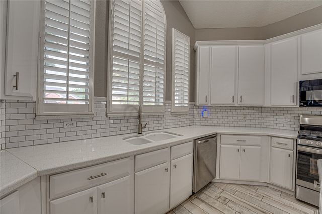 1825 Ambrose Drive, Rowlett, TX 75089