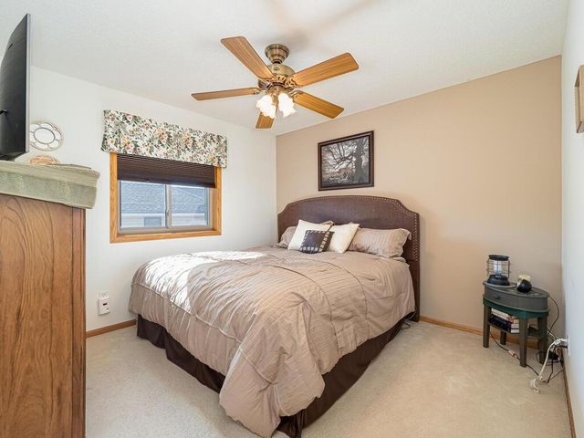 9106 Dunbar Knoll N, Brooklyn Park, MN 55443