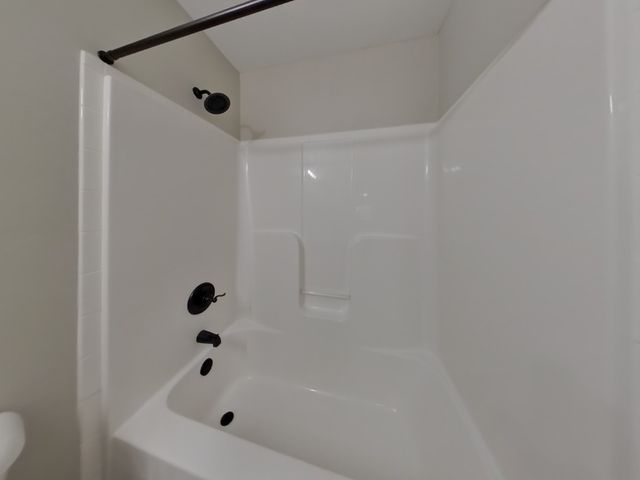 1073 Castlerock Dr, Clarksville, TN 37042