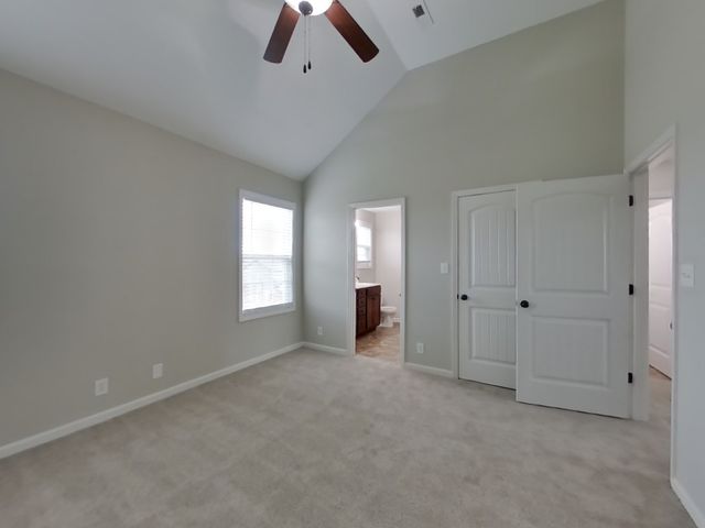 1073 Castlerock Dr, Clarksville, TN 37042