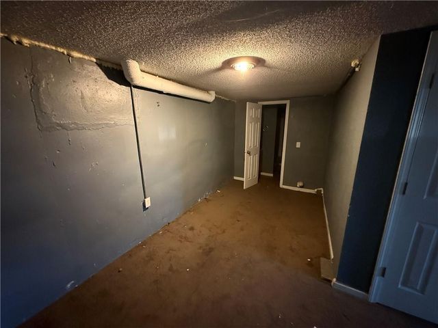 3801 Myrtle Avenue, Kansas City, MO 64128