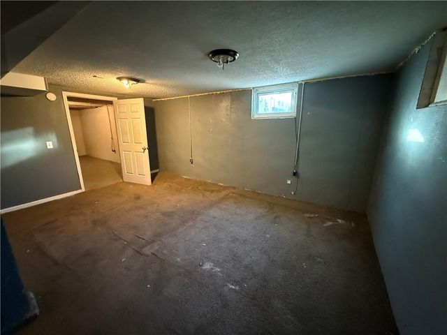 3801 Myrtle Avenue, Kansas City, MO 64128