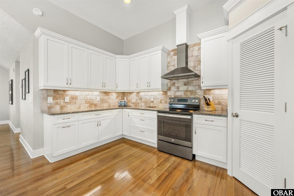 Image 11 of property listing at 1111 Austin Street Lot #316, Corolla, NC 27927