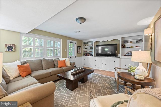 290 FOREST HILLS CIR, Devon, PA 19333