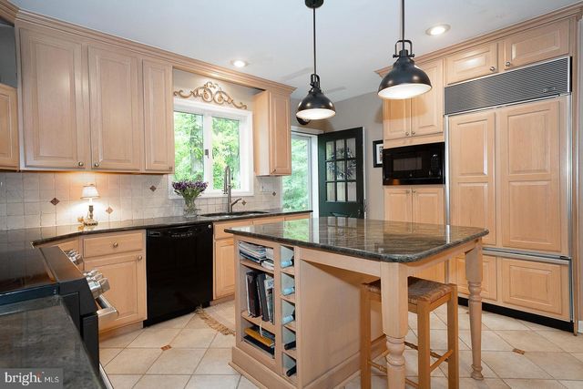 290 FOREST HILLS CIR, Devon, PA 19333