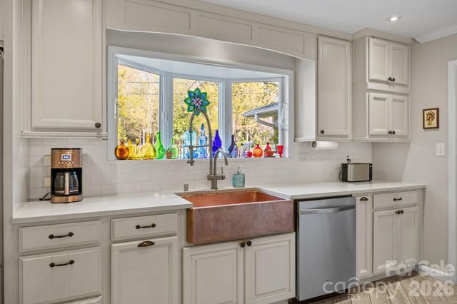 5218 Glenwood Street, Sherrills Ford, NC 28673