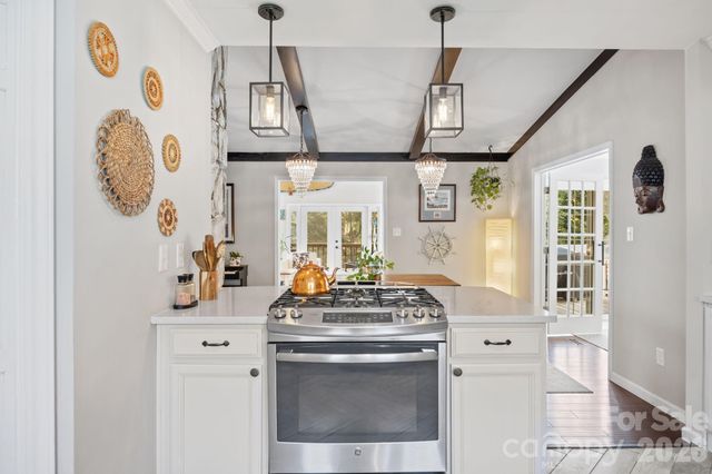 5218 Glenwood Street, Sherrills Ford, NC 28673