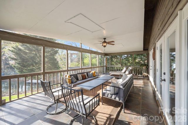 5218 Glenwood Street, Sherrills Ford, NC 28673
